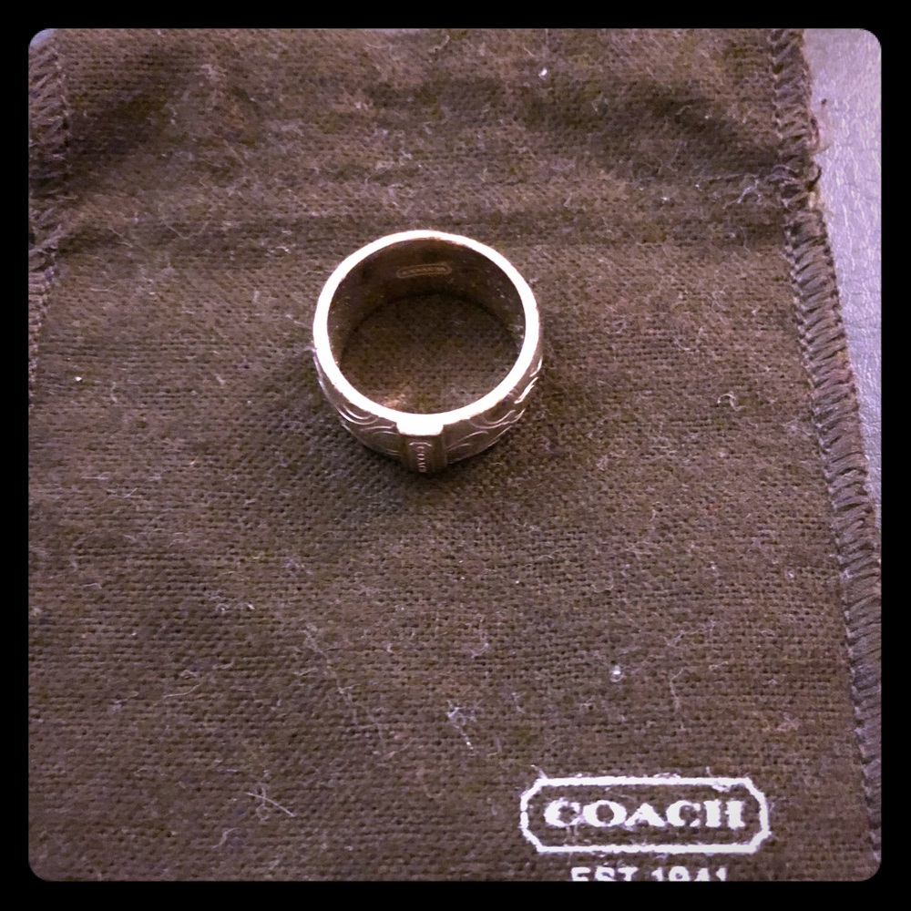 Coach Ring